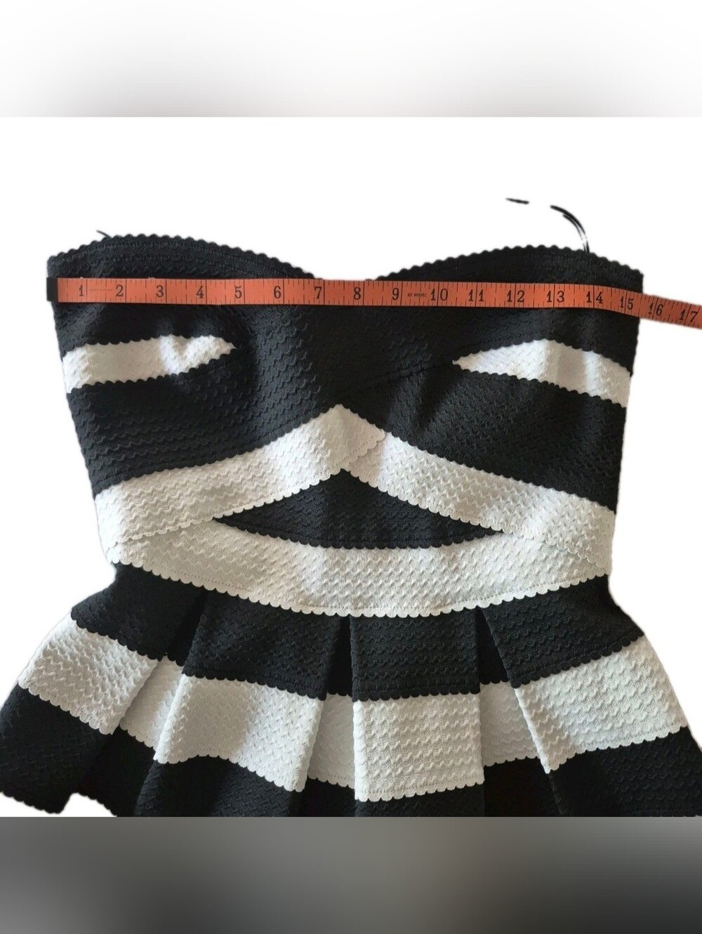 Strapless Textured Bandage Cocktail Party Dress Black & White Stripe Sz M - Picture 3 of 8